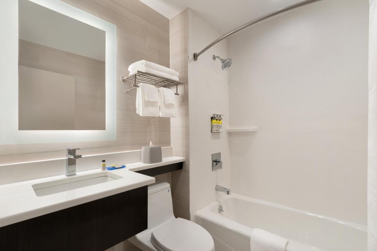 Holiday Inn Express - Jamaica - Jfk Airtrain - Nyc By Ihg Нью-Йорк Екстер'єр фото